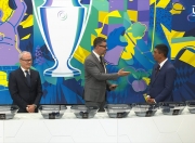 英雄联盟总决赛门票-热刺客场轻取博尔顿重夺欧冠名额