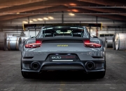 英雄联盟总决赛-弯道超车与三分狂潮，竞技体育的终极剧本，只在这一天上演