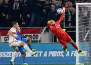 LOL决赛-匈牙利队在对决中脱颖而出，锁定晋级名额