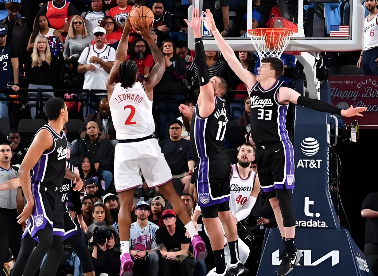 包含快船主场失利,莱昂纳德状态下滑的词条 包含快船主场失利,莱昂纳德状态下滑的词条