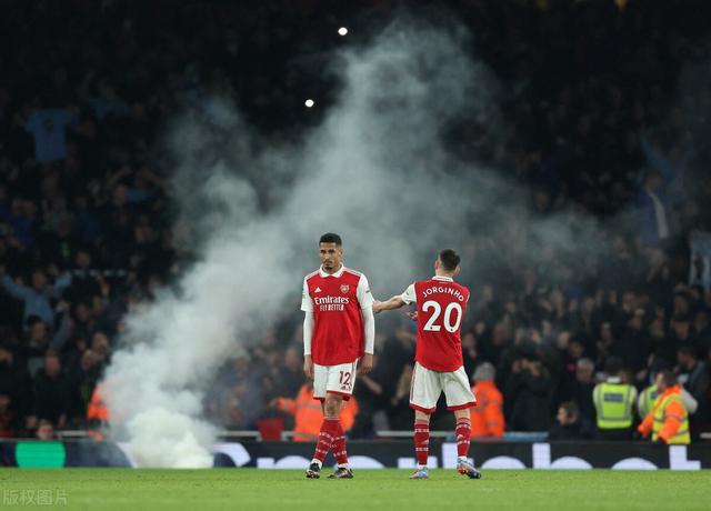 包含后场抢断快攻得手,瞬间逆转比分的词条 包含后场抢断快攻得手,瞬间逆转比分的词条