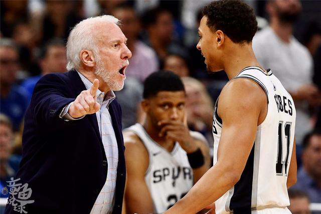 包含后场抢断快攻得手,瞬间逆转比分的词条 包含后场抢断快攻得手,瞬间逆转比分的词条