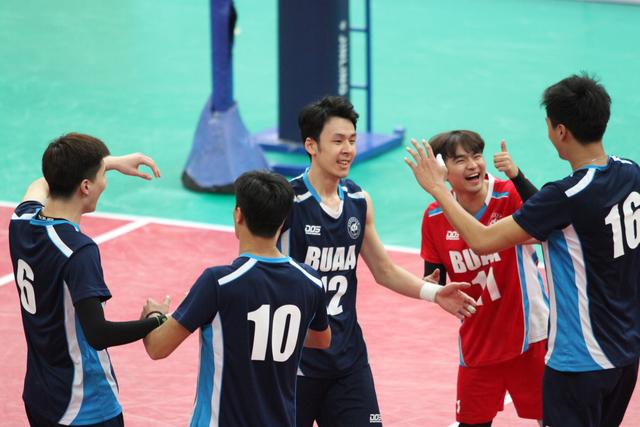 海南队在激战中夺得胜利，实至名归的简单介绍