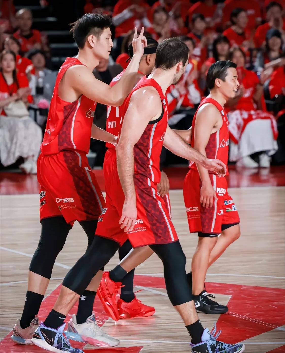 CBA球员个人表现受到球迷热烈关注 CBA球员个人表现受到球迷热烈关注