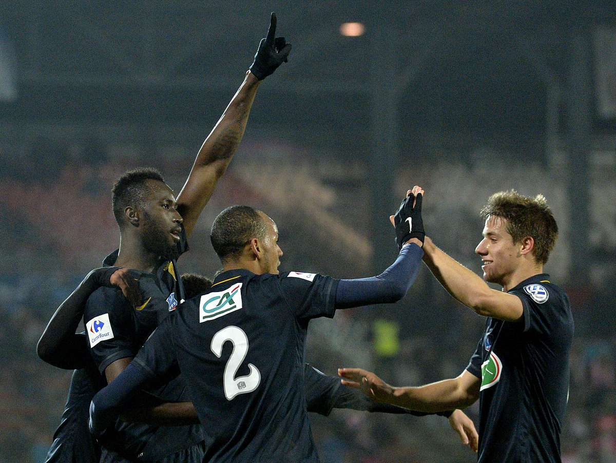 包含球员实力展现无遗,精彩瞬间让人热血沸腾的词条 包含球员实力展现无遗,精彩瞬间让人热血沸腾的词条