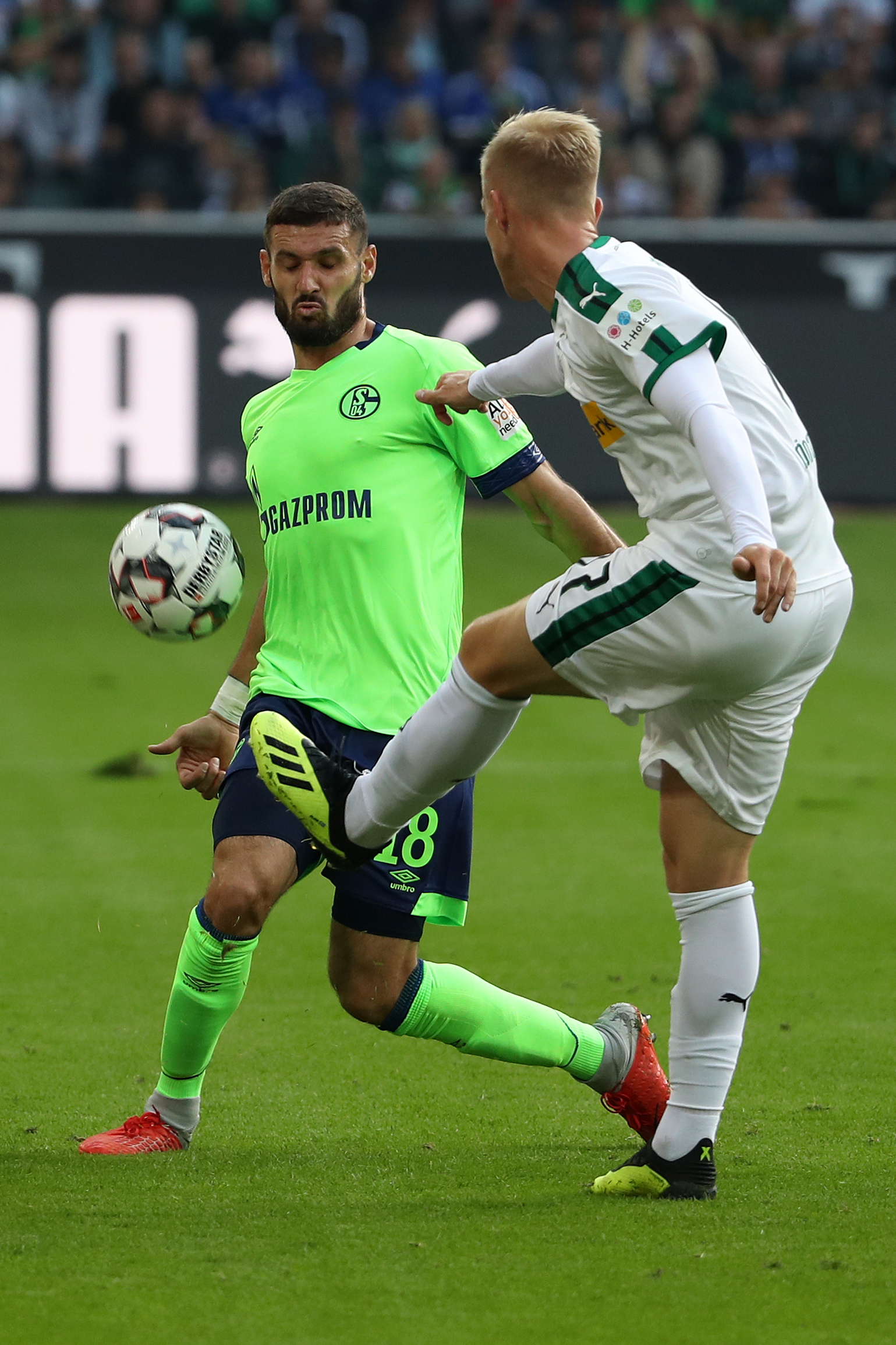 门兴格拉德巴赫力拼击败沙尔克,争取三分重生 门兴格拉德巴赫力拼击败沙尔克,争取三分重生