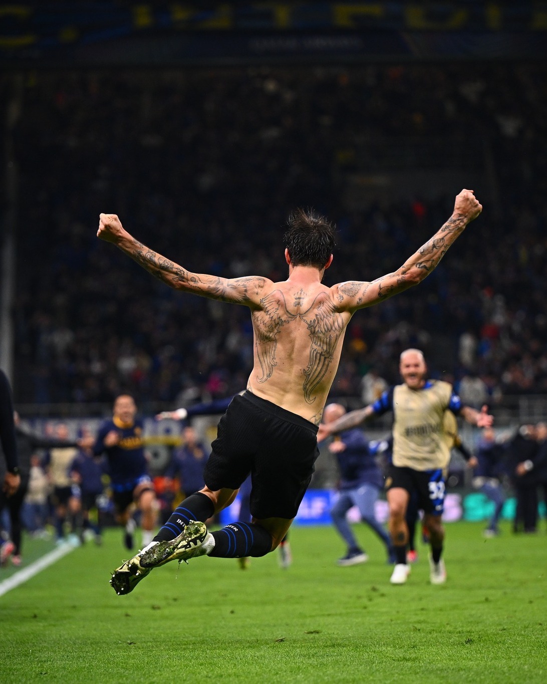 巴西逆转曼城，贝林厄姆点燃赛场